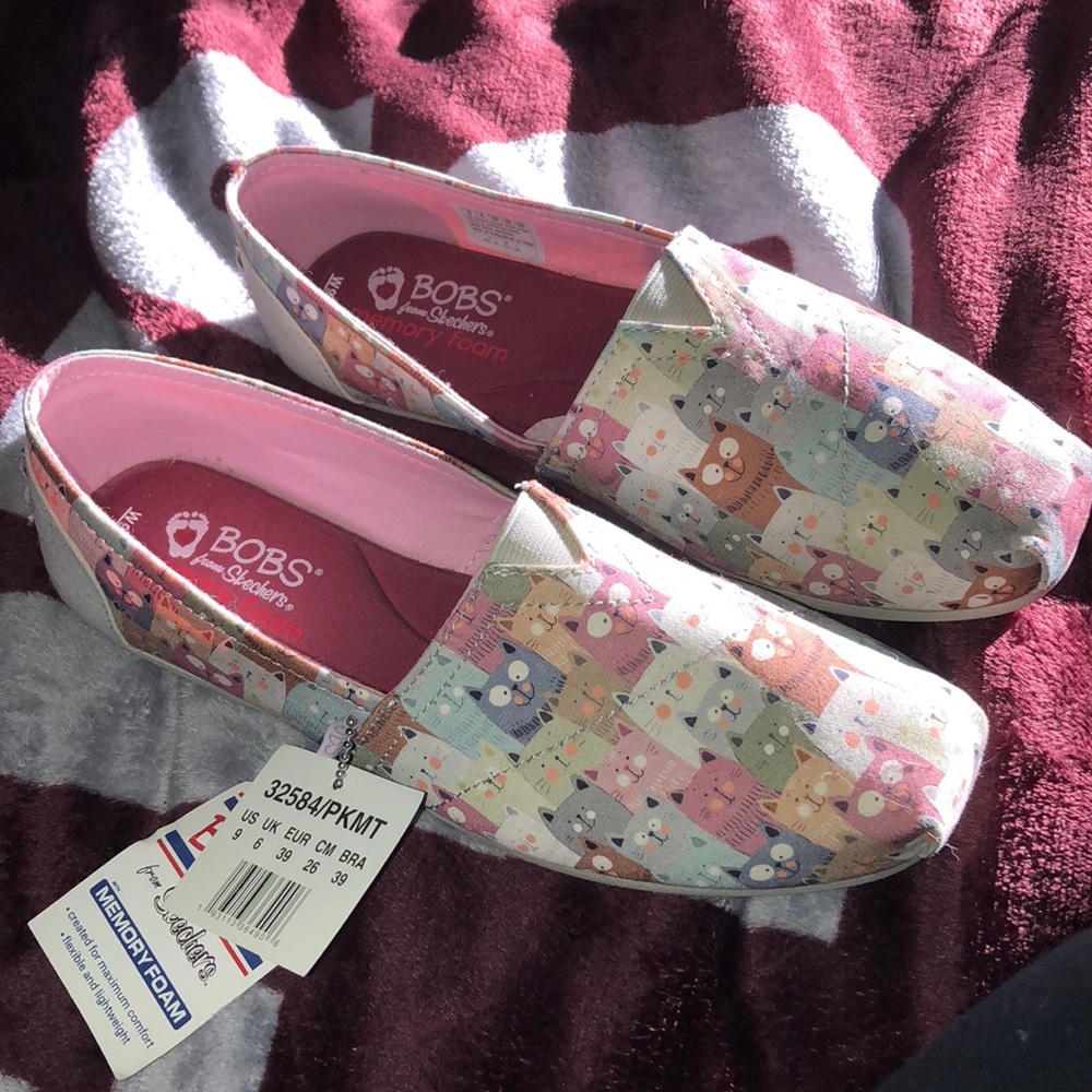 Shoes size 9 BOBS